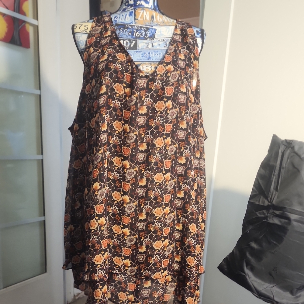Floral Sleeveless Top 30/32 😀🤩🤩